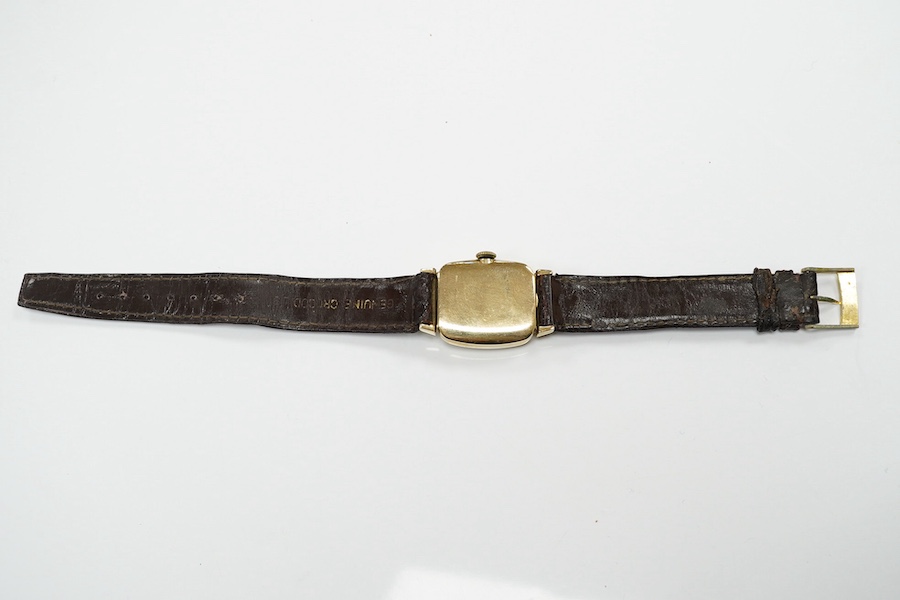 A gentleman's 14k Lord Elgin manual wind wrist watch, with Arabic dial and subsidiary seconds, case diameter 25mm, on an associated leather strap. Condition - poor